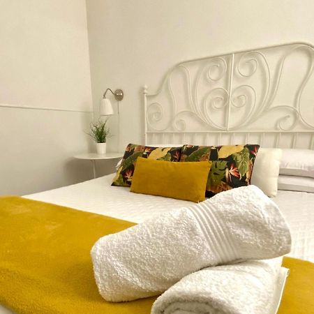 Alvorada Rooms Palermo Bagian luar foto