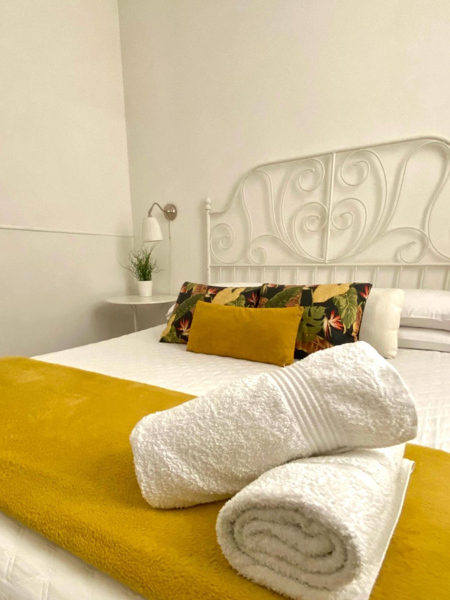 Alvorada Rooms Palermo Bagian luar foto